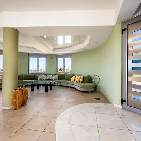 Vila Zafira - Seaview Manor With Heated Pool