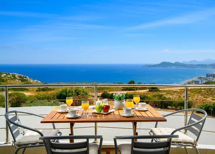 Villa Villa Zafira - Seaview Manor With Heated Pool *