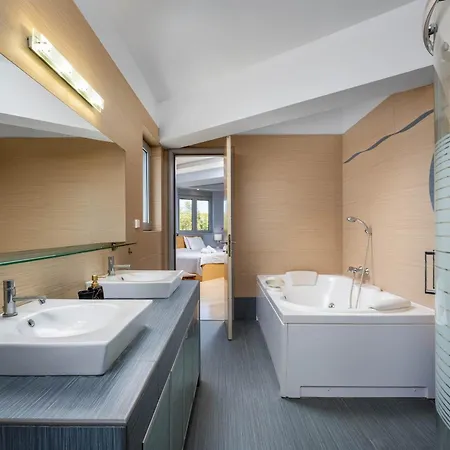 Zafira - Seaview Manor With Heated Pool ヴィラ Kallithéa