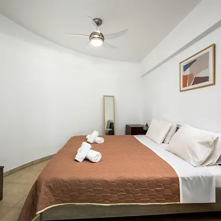 Villa Zafira - Seaview Manor With Heated Pool *