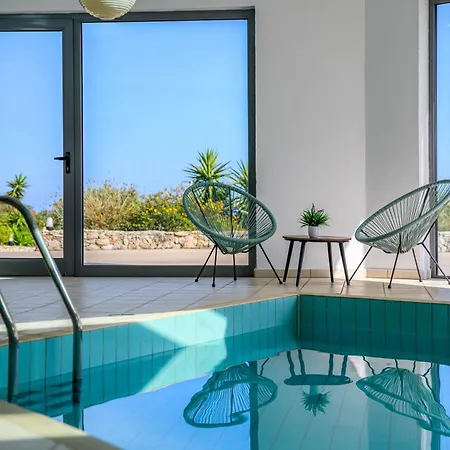 Villa Zafira - Seaview Manor With Heated Pool Kallithéa