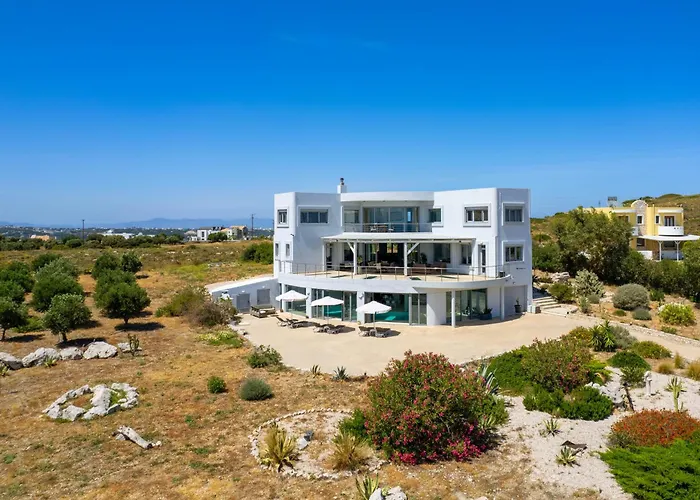 Villa Zafira - Seaview Manor With Heated Pool