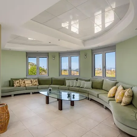 Zafira - Seaview Manor With Heated Pool