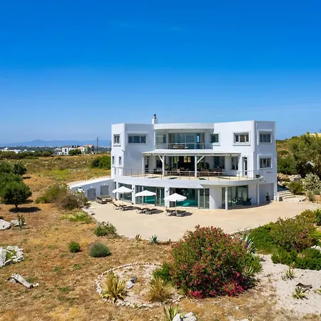 Villa Zafira - Seaview Manor With Heated Pool