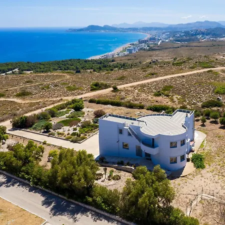 Villa Zafira - Seaview Manor With Heated Pool