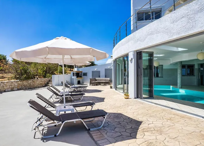 Villa Zafira - Seaview Manor With Heated Pool Villa