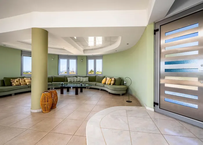 Villa Villa Zafira - Seaview Manor With Heated Pool