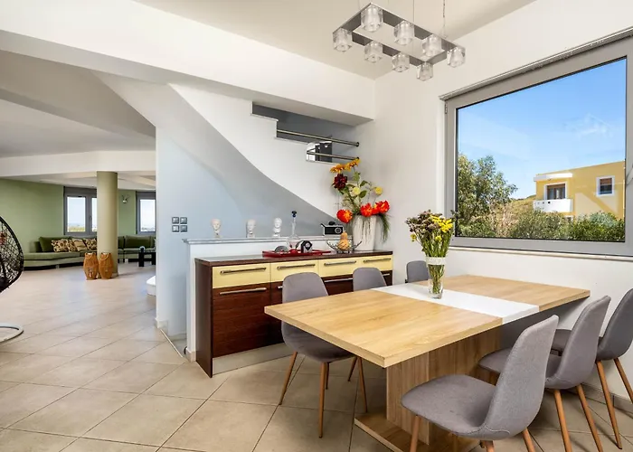 Villa Zafira - Seaview Manor With Heated Pool Kallithea (Rhodes)