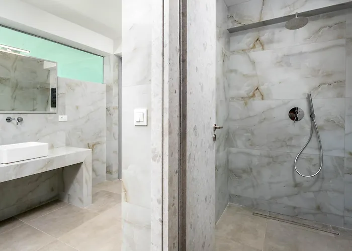 Villa Zafira - Seaview Manor With Heated Pool * Kallithéa