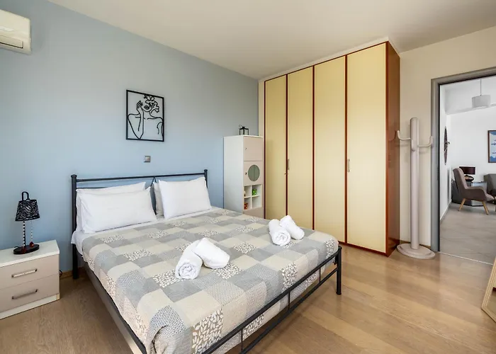 Villa Zafira - Seaview Manor With Heated Pool * Kallithéa